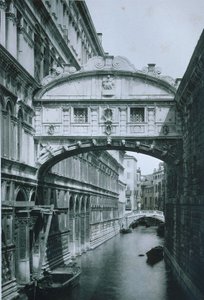 Puente de los Suspiros